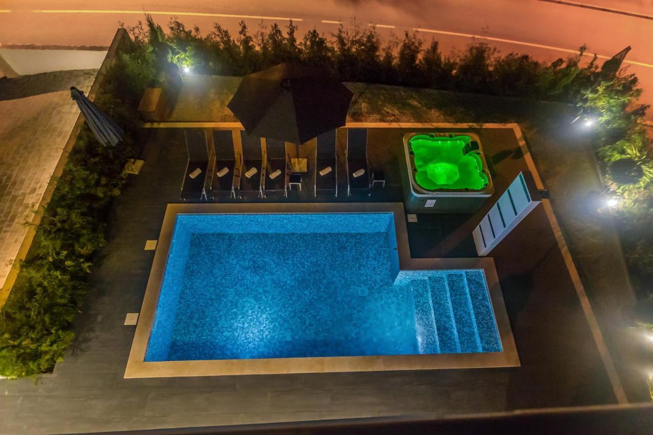 Luxury apartment NOA Njivice Extérieur photo