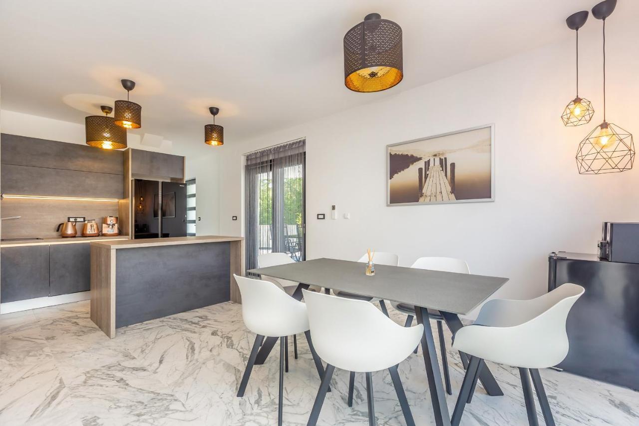 Luxury apartment NOA Njivice Extérieur photo
