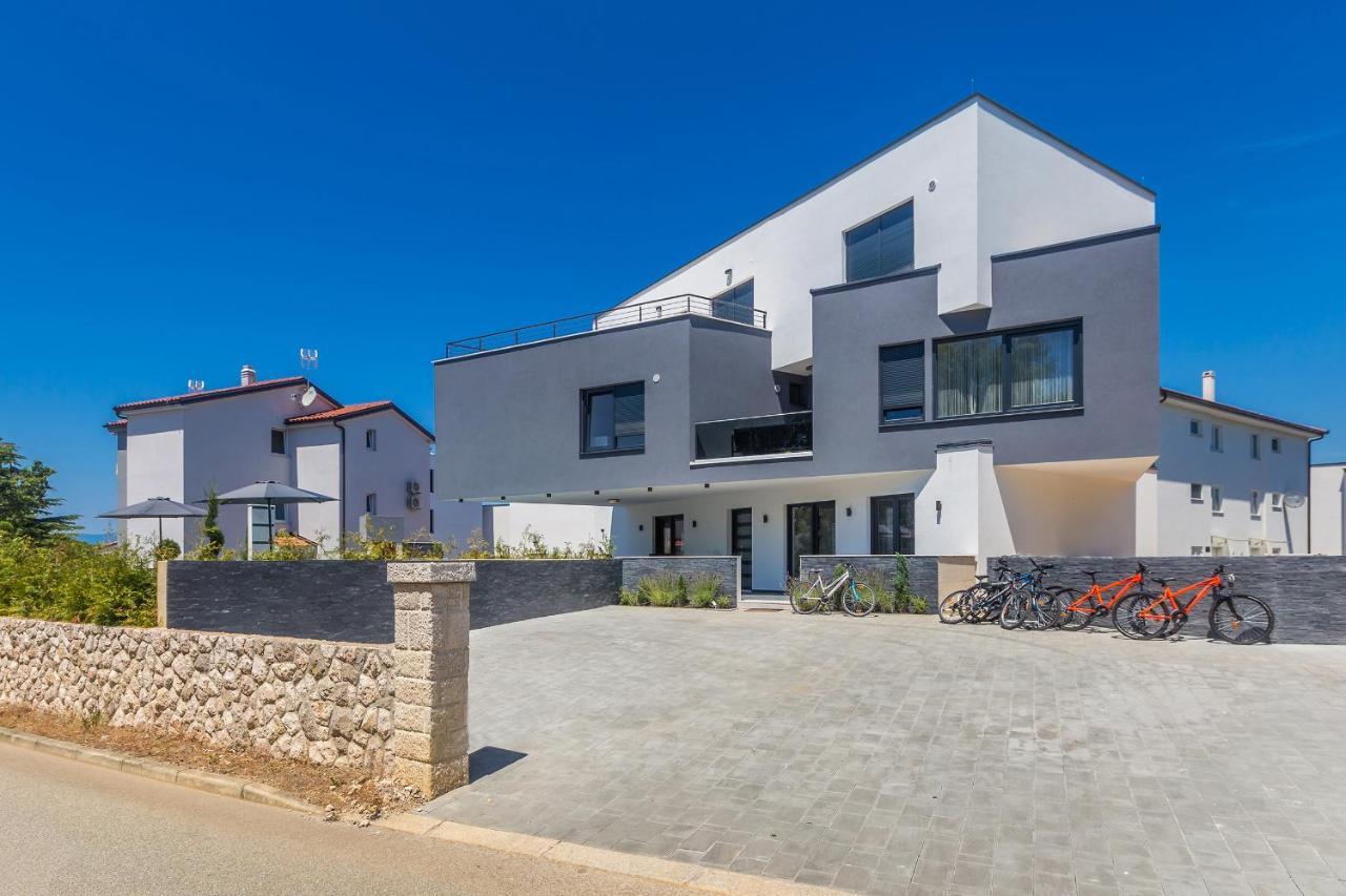 Luxury apartment NOA Njivice Extérieur photo